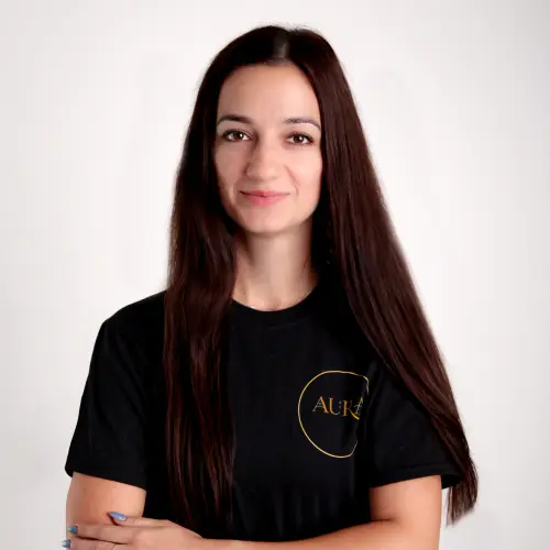 Czine Zsuzsanna - Gyógytorna és Pilates oktató - Aura Studio Miskolc