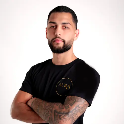 Balogh László - Thai box oktató, svédmasszőr - Aura Studio Miskolc